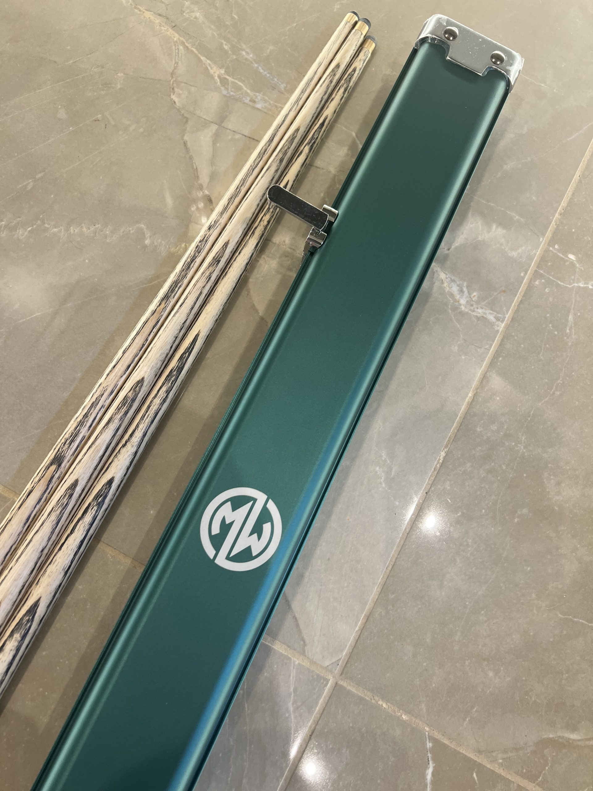 Limited Edition Mark Williams GreenAluminium Snooker Cue Case